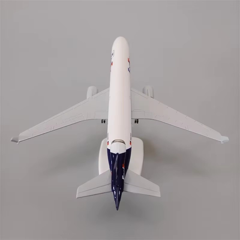 Vliegtuigmodel 20 cm Air Fedex - Model Kit Simulator recensie en prijs