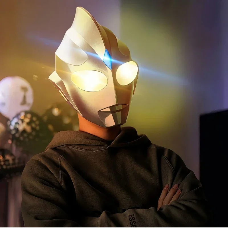 Verkopen Utm Tiga Cos Figuur H - Model Kit Ultraman recensie en prijs